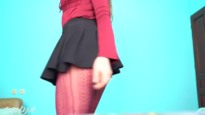 Sanya Booty Girlpantiless red lace pantyhose dance new海报剧照